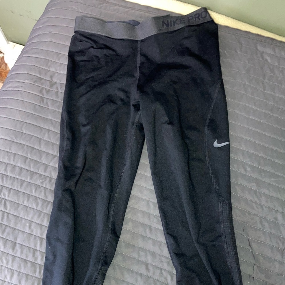 Nike pro warm tight fit